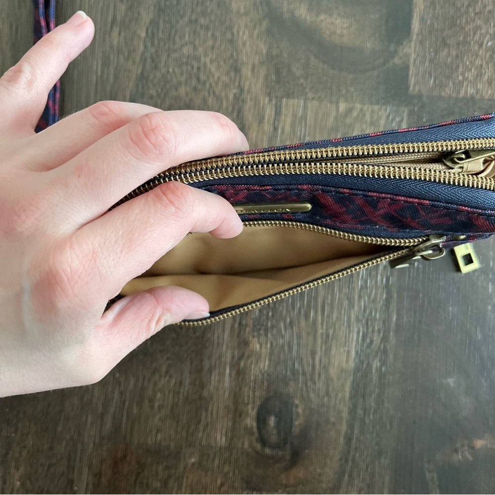 Travelon Wallet - Picture 4 of 6